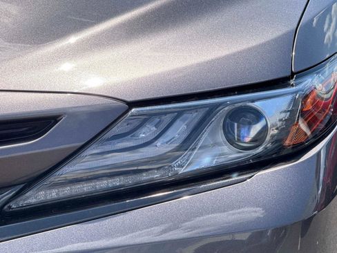 Used 2022 Toyota Camry XSE w/ Navigation Package FWD image 10