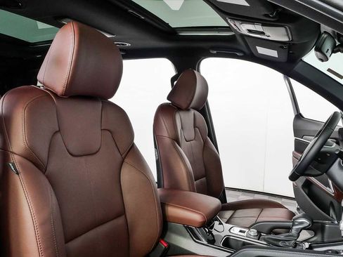 Used 2025 Kia Telluride SX FWD image 23