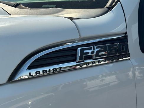 Used 2014 Ford F250 Lariat w/ Chrome Package image 10