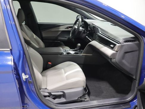 Used 2025 Toyota Camry SE w/ Convenience Package AWD/4WD image 23