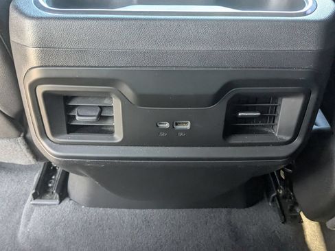 Used 2022 Chevrolet Silverado 1500 LT Trail Boss w/ Convenience Package II AWD/4WD image 33