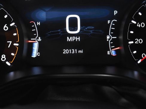 Used 2025 Jeep Compass Latitude AWD/4WD image 23