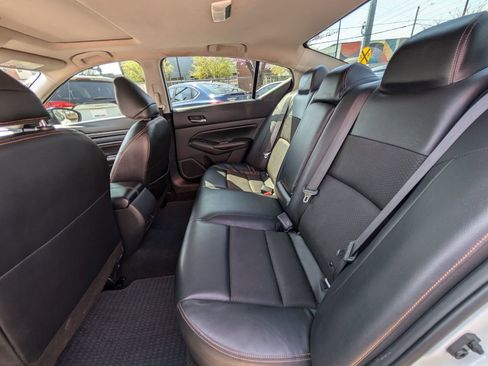 Used 2022 Nissan Altima 2.5 SR w/ Midnight Edition Package FWD image 17