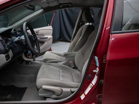 Used 2010 Honda Insight EX image 24