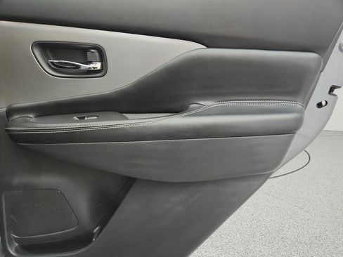 Used 2021 Nissan Murano SL AWD/4WD image 34