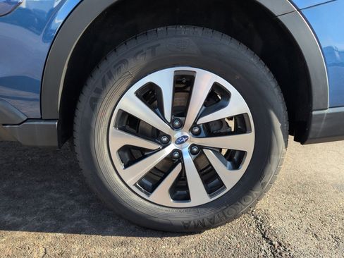 Certified 2022 Subaru Outback Premium image 33