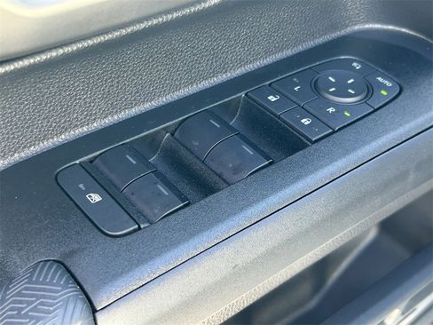 Used 2025 Toyota 4Runner Limited image 25