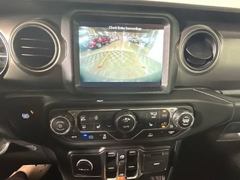 Used 2023 Jeep Wrangler Unlimited w/ Sun & Screen Package AWD/4WD image 24