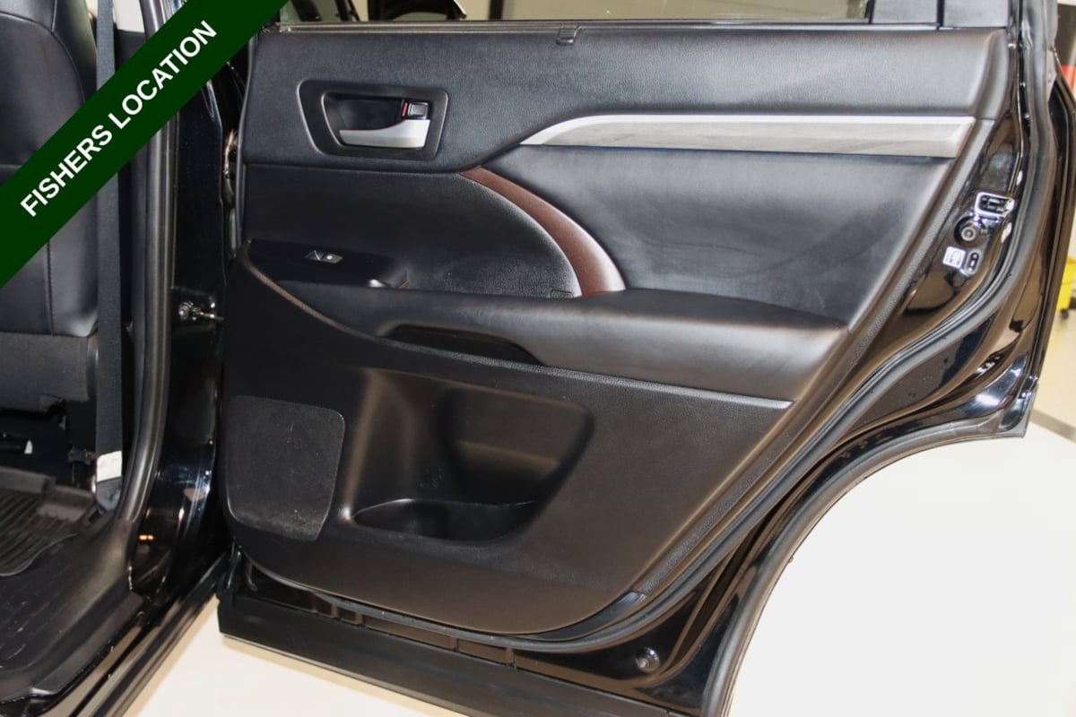 Used 2019 Toyota Highlander Limited AWD/4WD image 57