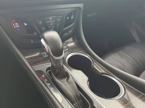 Used 2020 Buick Envision Essence FWD image 12
