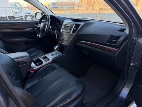 Used 2014 Subaru Legacy 2.5i Limited w/ Moonroof Package image 19