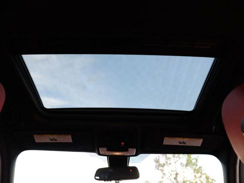 Used 2017 BMW 340i Sedan image 25