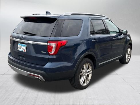 Used 2016 Ford Explorer XLT w/ Equipment Group 202A image 10