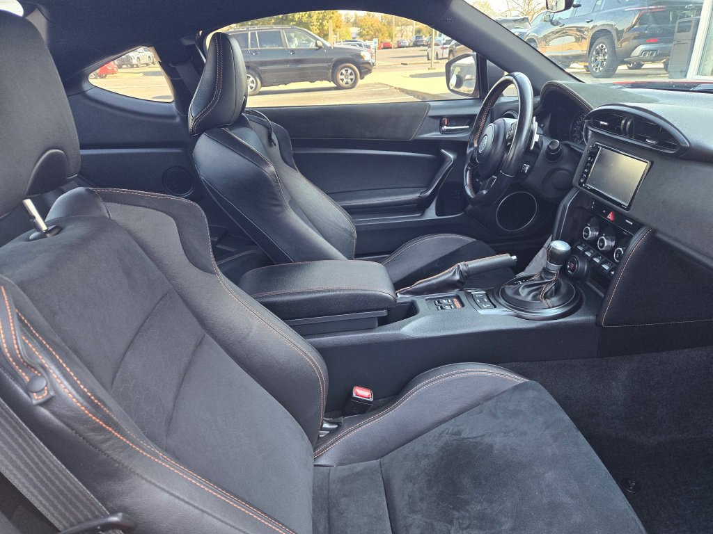 Used 2017 Toyota 86 860 Special Edition RWD image 10