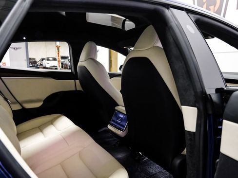 Used 2023 Tesla Model S Standard Range image 38