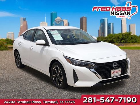 Used 2025 Nissan Sentra SV FWD image 1