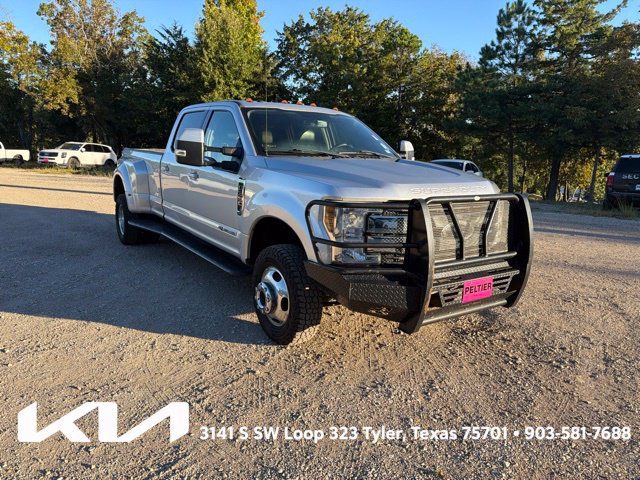 Used 2018 Ford F350 Lariat w/ Lariat Value Package AWD/4WD image 1