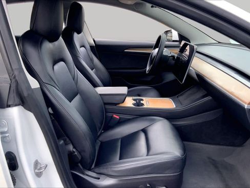Used 2023 Tesla Model 3 Standard Range RWD image 8