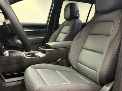 New 2026 GMC Terrain AT4 w/ Convenience Package III AWD/4WD image 24
