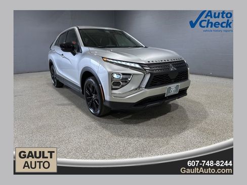 Used 2023 Mitsubishi Eclipse Cross LE AWD/4WD image 1