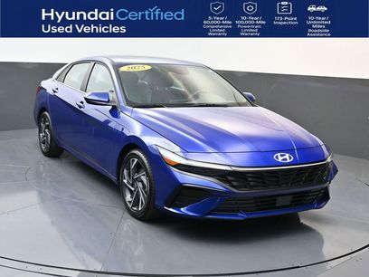 Certified 2025 Hyundai Elantra SEL w/ Cargo Package