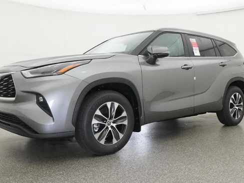 New 2026 Toyota Highlander XLE AWD/4WD image 6