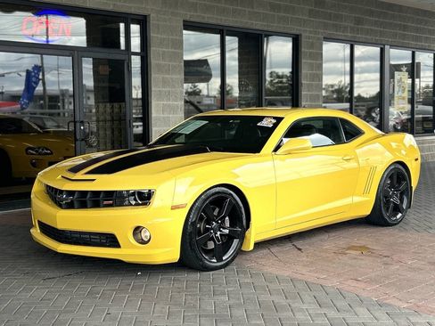 Used 2010 Chevrolet Camaro SS w/ RS Package RWD image 79