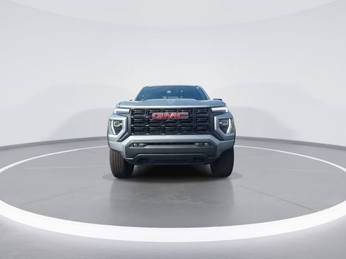 New 2026 GMC Canyon Elevation w/ Convenience Package RWD image 3