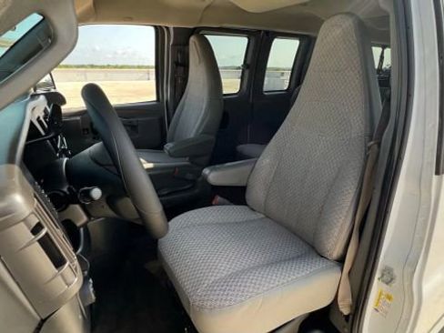 Used 2017 Chevrolet Express 3500 LT w/ LT Preferred Equipment Group image 70