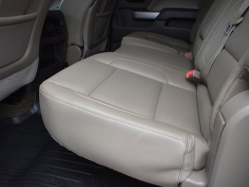 Used 2015 Chevrolet Silverado 2500 LTZ image 9