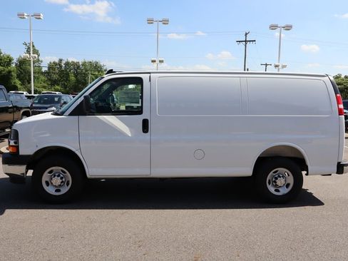 New 2025 Chevrolet Express 2500 w/ Driver Convenience Package image 22
