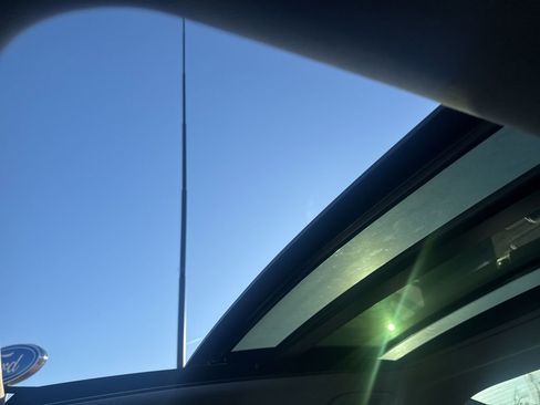 Used 2019 Hyundai Sonata Limited w/ Ultimate Package 04 image 13