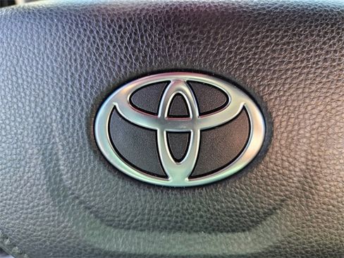 Used 2024 Toyota Tacoma 4x4 Double Cab image 28