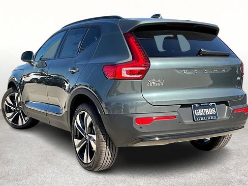 New 2026 Volvo XC40 B4 Plus w/ Protection Package Premier image 6