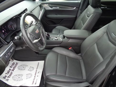 Certified 2023 Cadillac XT5 Sportv w/ Technology Package AWD/4WD image 13