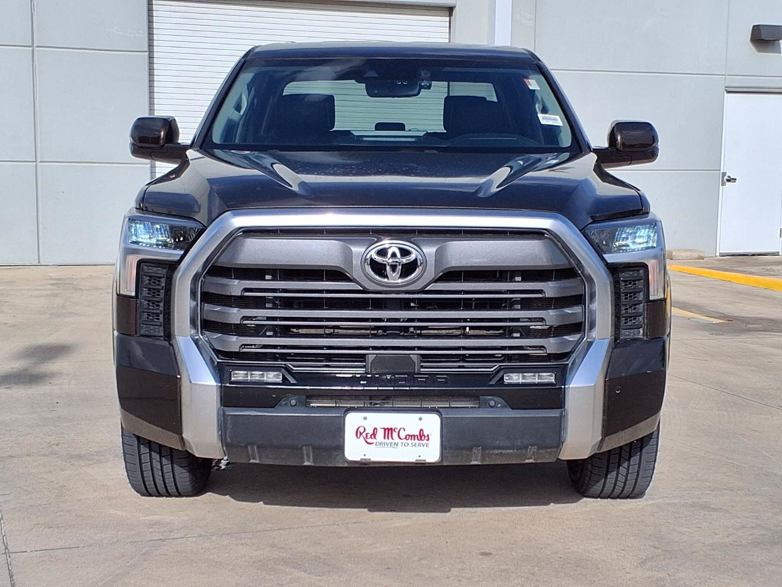 Used 2022 Toyota Tundra Limited RWD image 2