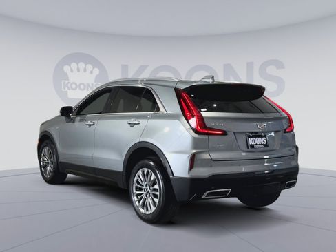 Used 2024 Cadillac XT4 Premium Luxury image 10