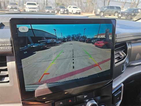 Used 2024 Ford Expedition Max XLT image 22