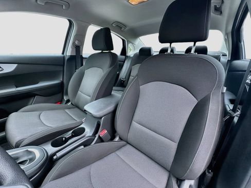 Certified 2023 Kia Forte LXS FWD image 23