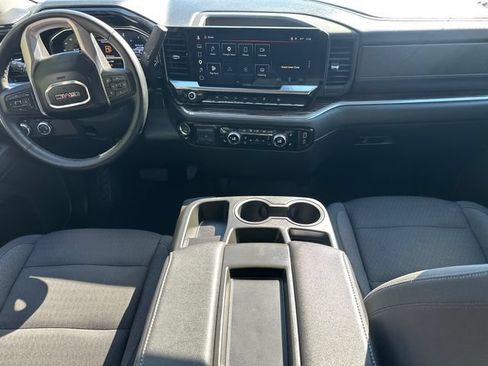 Used 2025 GMC Sierra 1500 SLE w/ Preferred Package AWD/4WD image 18