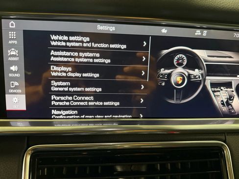 Used 2021 Porsche Panamera image 44