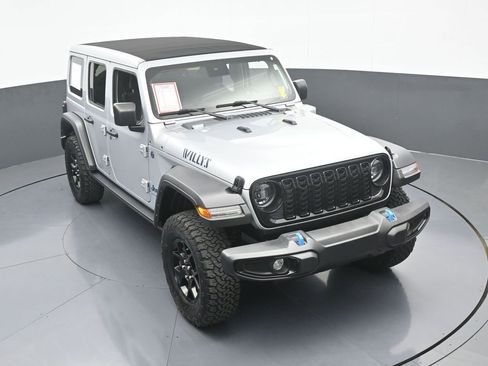 Used 2024 Jeep Wrangler Unlimited image 60