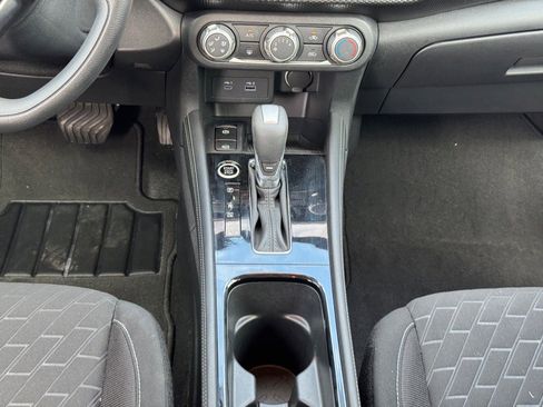 Used 2023 Nissan Kicks SV image 14