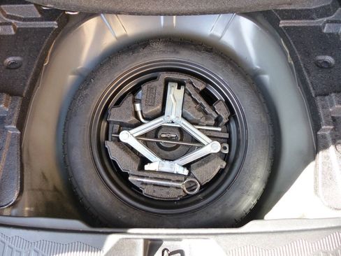 Used 2025 Subaru Forester Premium AWD/4WD image 46