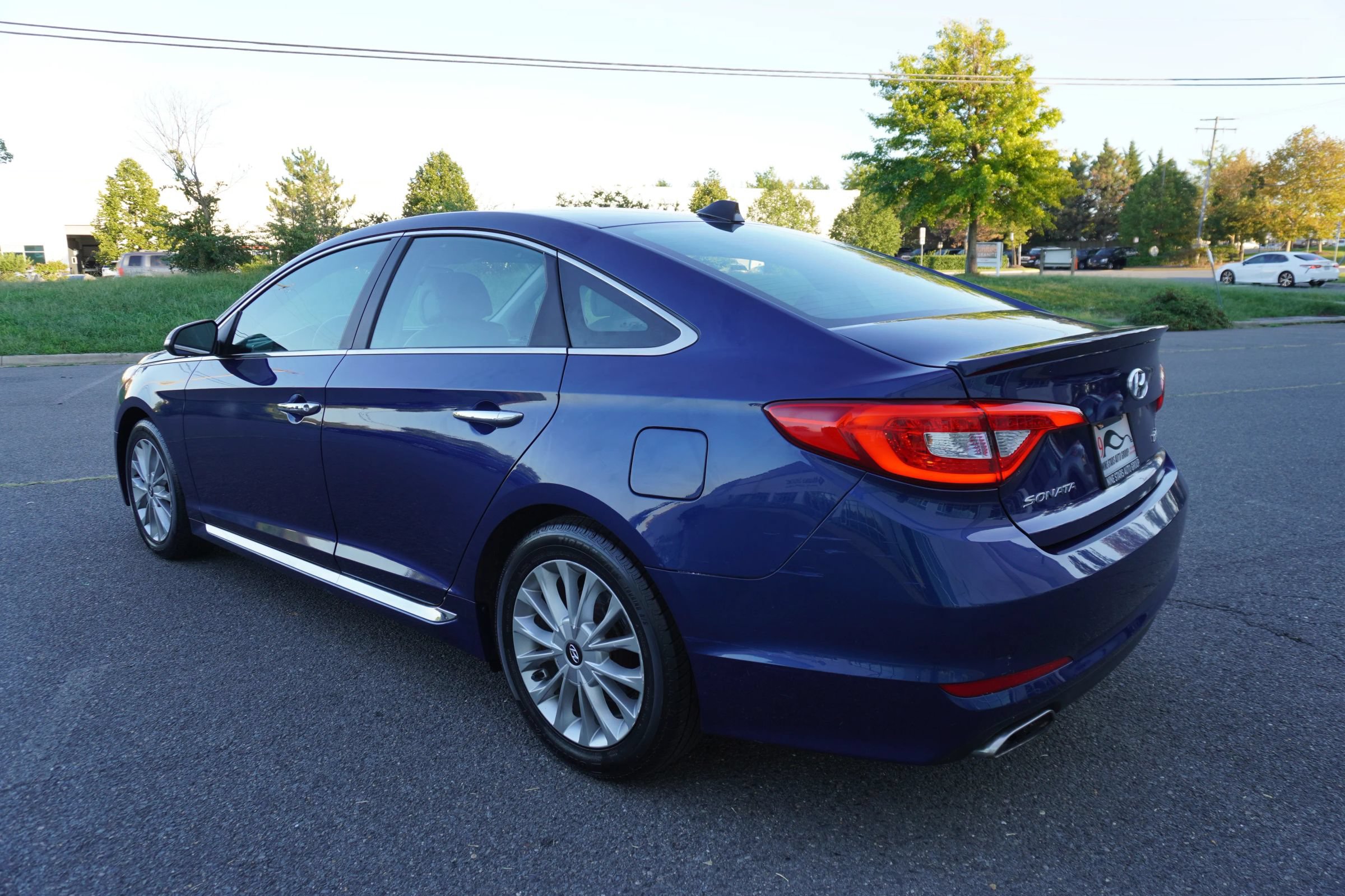 Used 2015 Hyundai Sonata Limited FWD image 5