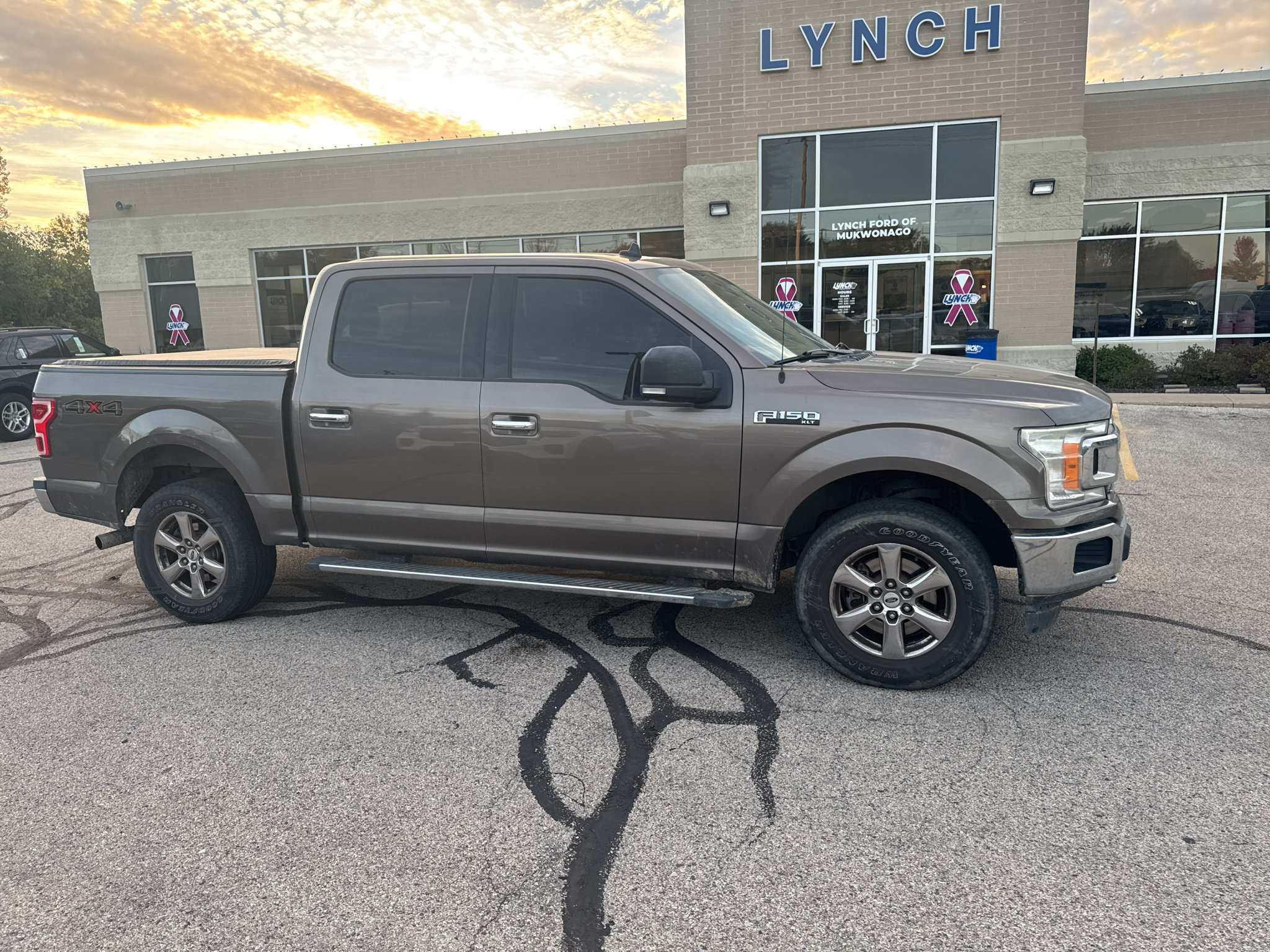 Used 2019 Ford F150 XLT w/ Equipment Group 302A Luxury AWD/4WD image 4
