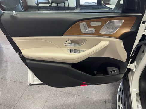 Used 2022 Mercedes-Benz GLE 350 w/ Premium Package image 23
