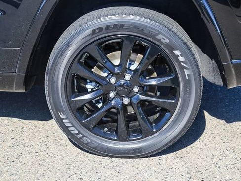 Used 2020 Jeep Grand Cherokee Altitude AWD/4WD image 12