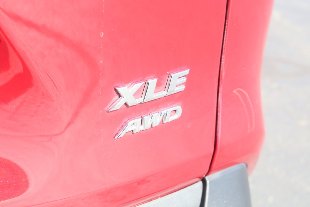 Used 2023 Toyota RAV4 XLE w/ Convenience Package AWD/4WD image 32