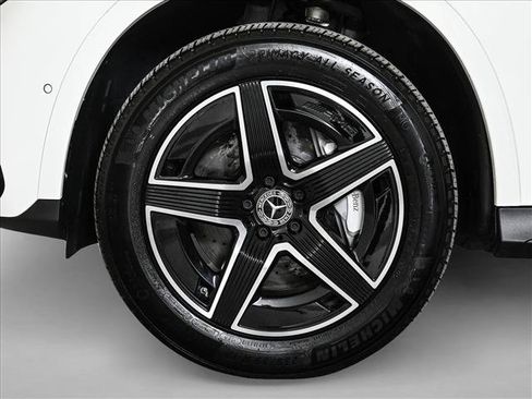 Certified 2025 Mercedes-Benz GLC 300 4MATIC w/ AMG Line image 25